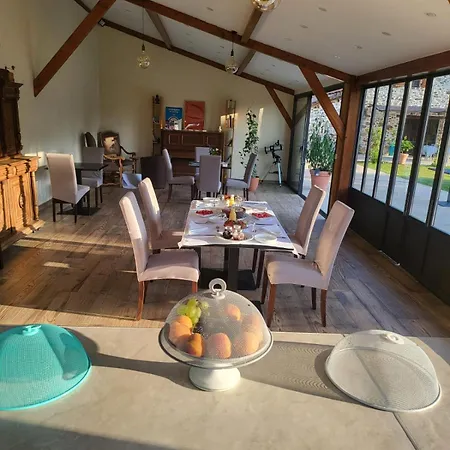 Oustal De La Frayssiere B&B